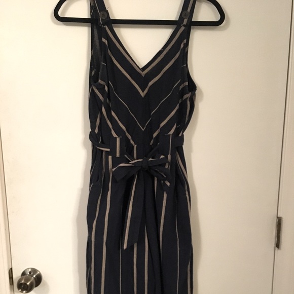 Universal Thread striped Navy romper. - Picture 3 of 5